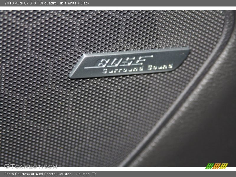 Ibis White / Black 2010 Audi Q7 3.0 TDI quattro