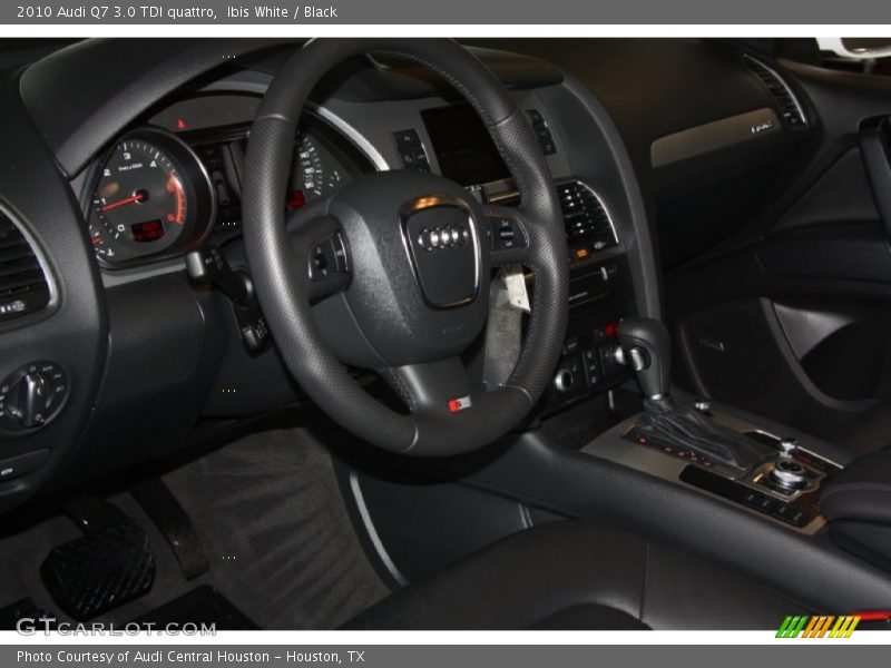 Ibis White / Black 2010 Audi Q7 3.0 TDI quattro