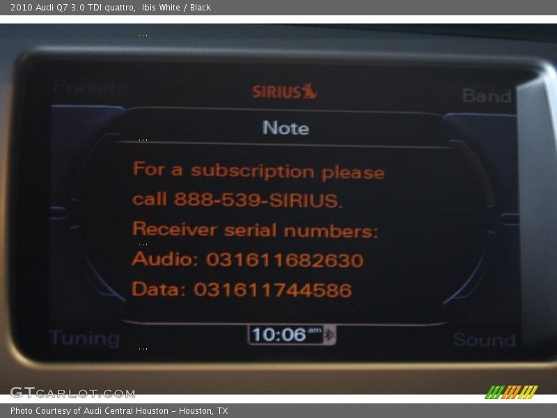 Ibis White / Black 2010 Audi Q7 3.0 TDI quattro