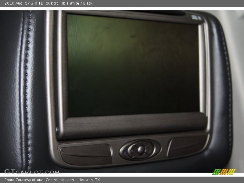 Ibis White / Black 2010 Audi Q7 3.0 TDI quattro