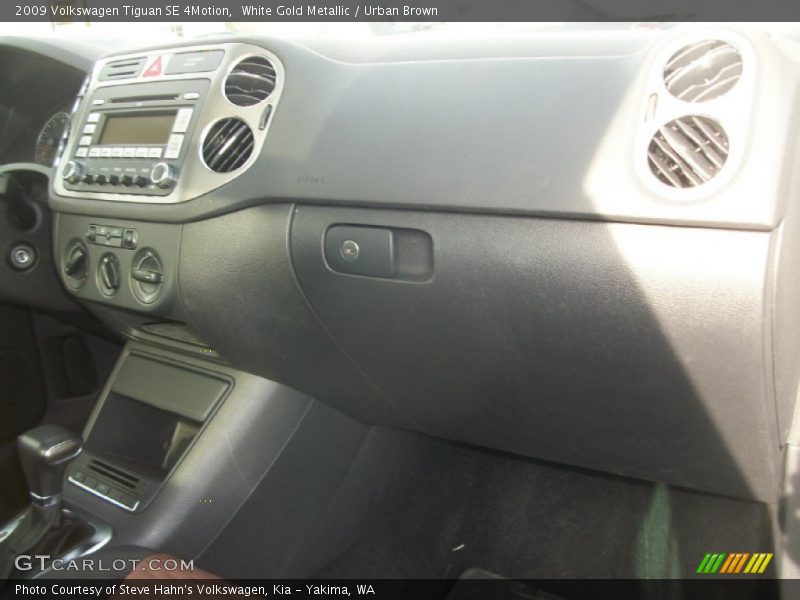 White Gold Metallic / Urban Brown 2009 Volkswagen Tiguan SE 4Motion