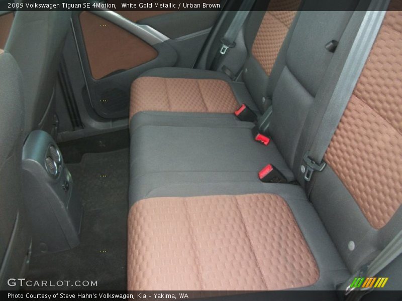 White Gold Metallic / Urban Brown 2009 Volkswagen Tiguan SE 4Motion