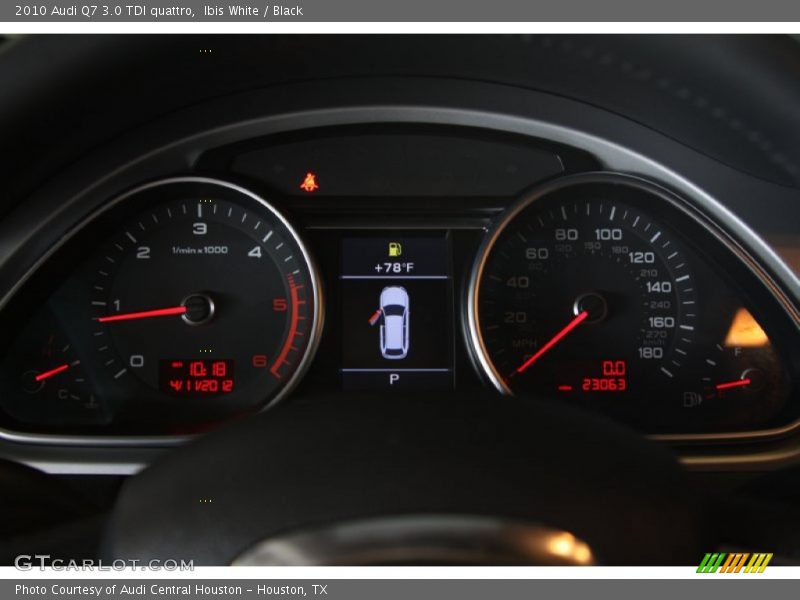 Ibis White / Black 2010 Audi Q7 3.0 TDI quattro