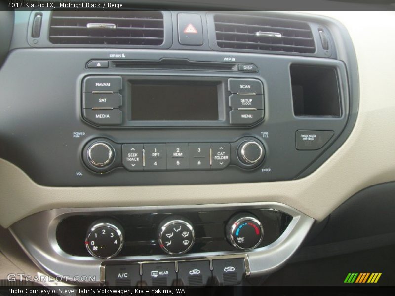 Controls of 2012 Rio LX