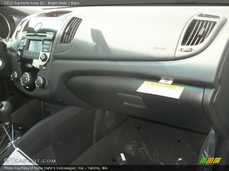 Bright Silver / Black 2012 Kia Forte Koup EX