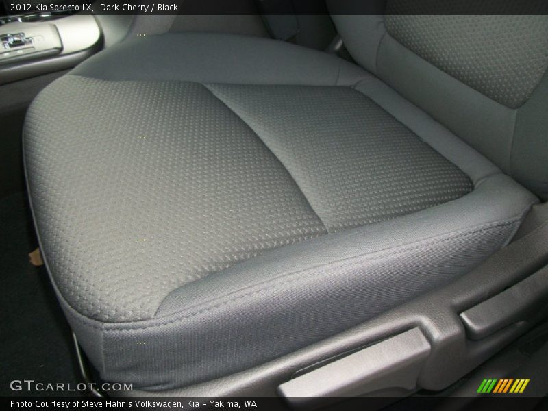 Dark Cherry / Black 2012 Kia Sorento LX