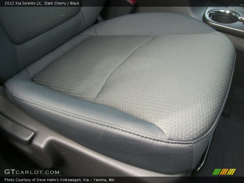 Dark Cherry / Black 2012 Kia Sorento LX