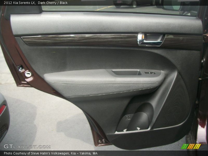 Dark Cherry / Black 2012 Kia Sorento LX