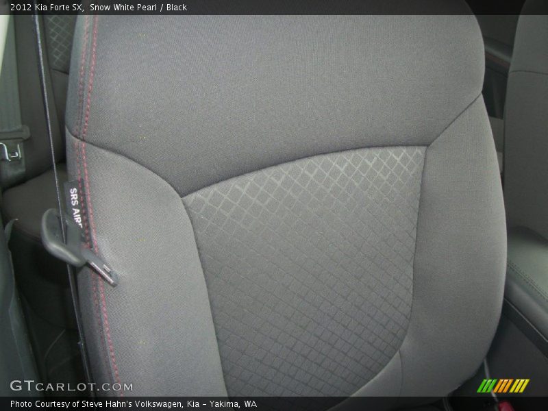 Snow White Pearl / Black 2012 Kia Forte SX