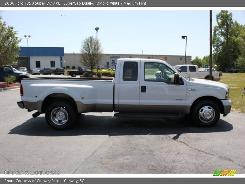 Oxford White / Medium Flint 2006 Ford F350 Super Duty XLT SuperCab Dually