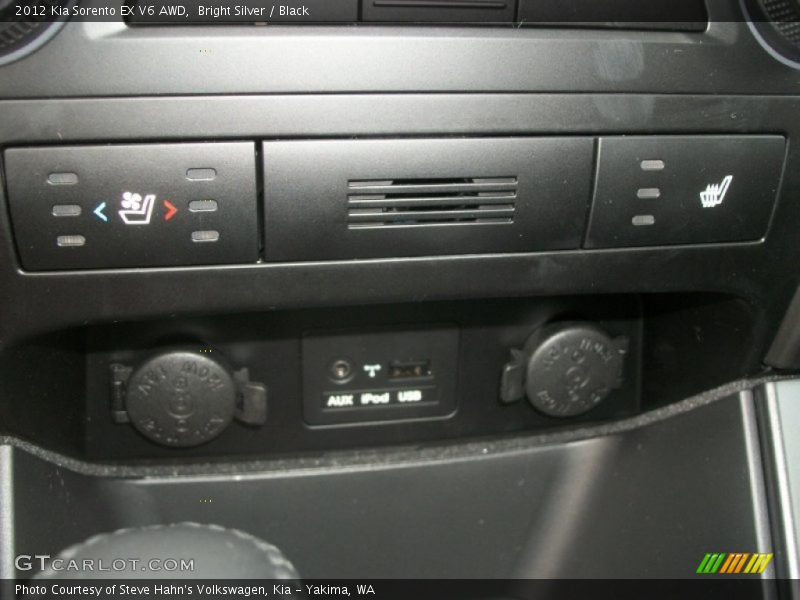 Bright Silver / Black 2012 Kia Sorento EX V6 AWD