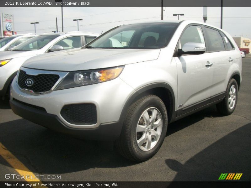 Front 3/4 View of 2012 Sorento LX AWD