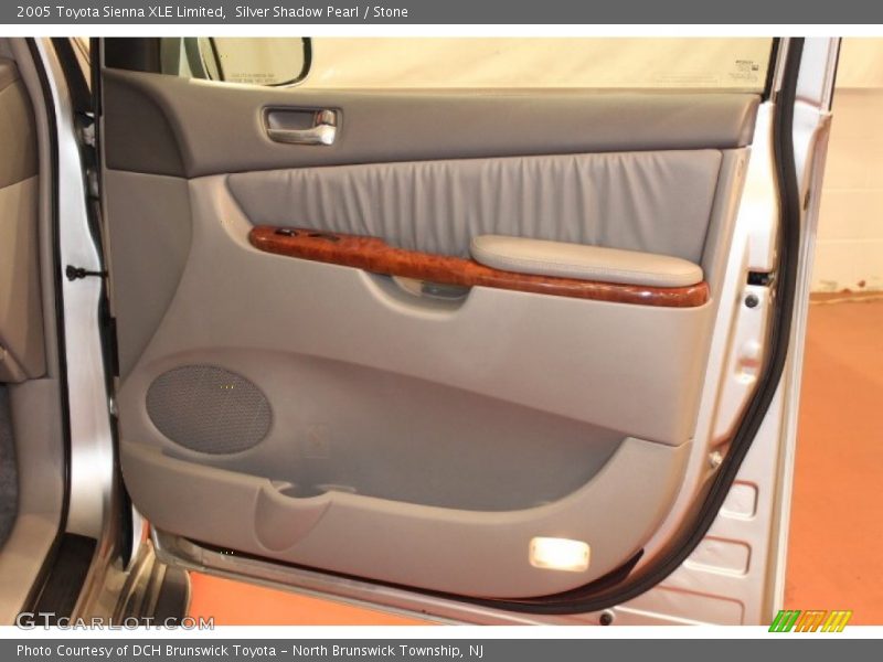 Silver Shadow Pearl / Stone 2005 Toyota Sienna XLE Limited