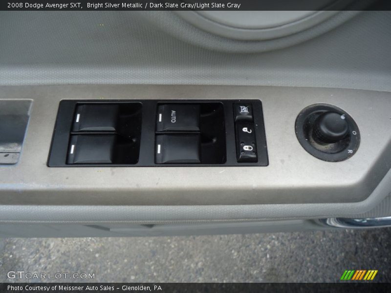 Bright Silver Metallic / Dark Slate Gray/Light Slate Gray 2008 Dodge Avenger SXT