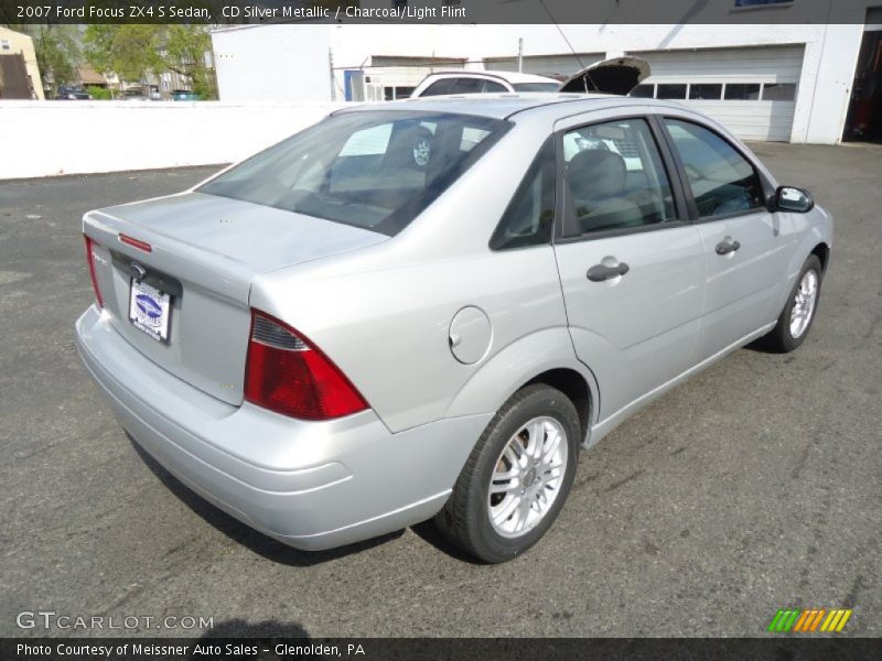 CD Silver Metallic / Charcoal/Light Flint 2007 Ford Focus ZX4 S Sedan