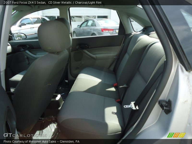 CD Silver Metallic / Charcoal/Light Flint 2007 Ford Focus ZX4 S Sedan