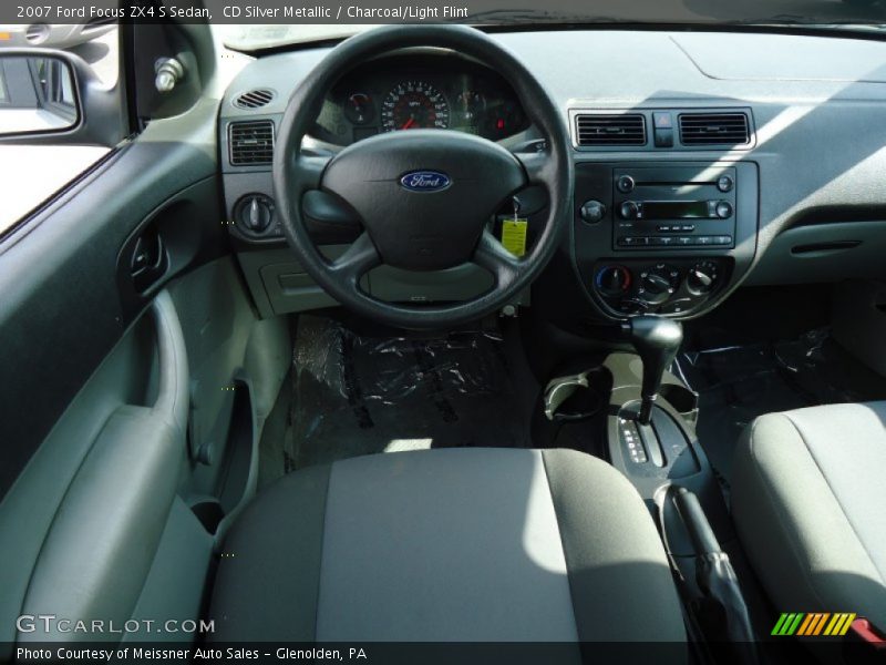 CD Silver Metallic / Charcoal/Light Flint 2007 Ford Focus ZX4 S Sedan