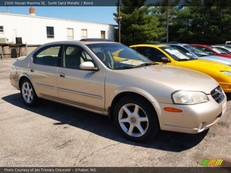 Sunlit Sand Metallic / Blond 2000 Nissan Maxima SE