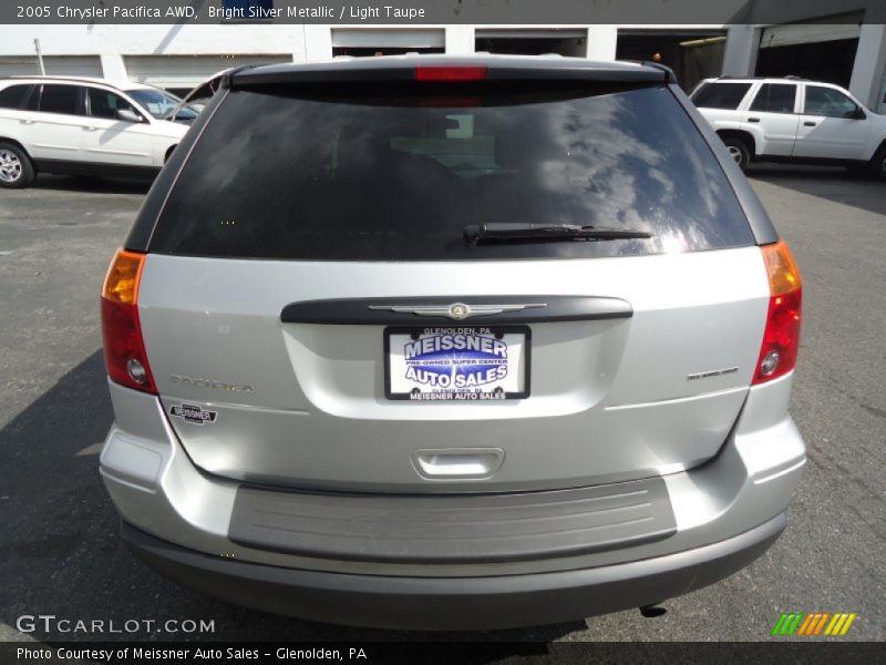 Bright Silver Metallic / Light Taupe 2005 Chrysler Pacifica AWD