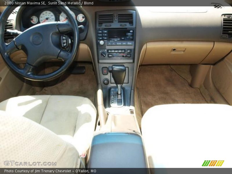 Sunlit Sand Metallic / Blond 2000 Nissan Maxima SE
