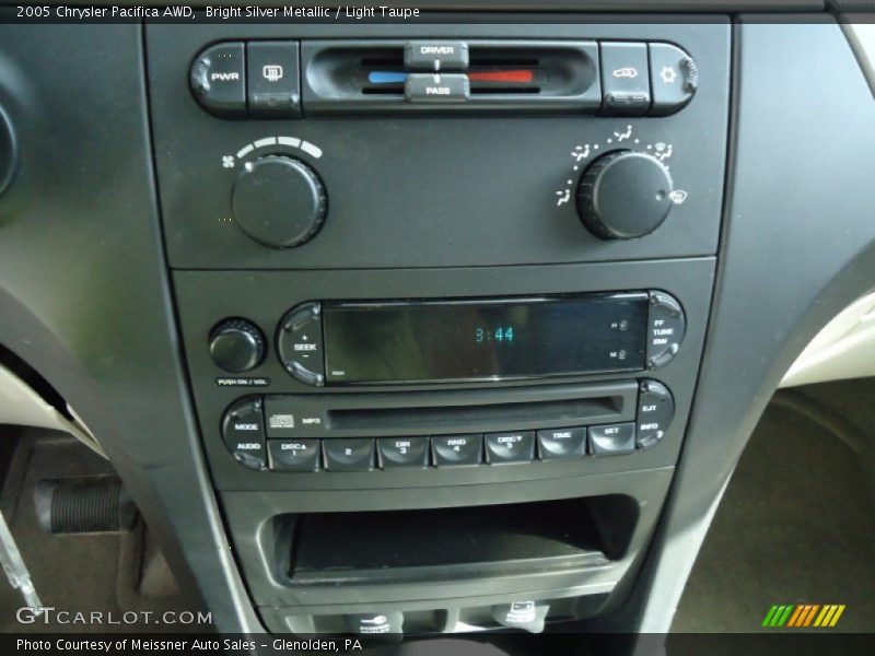 Bright Silver Metallic / Light Taupe 2005 Chrysler Pacifica AWD