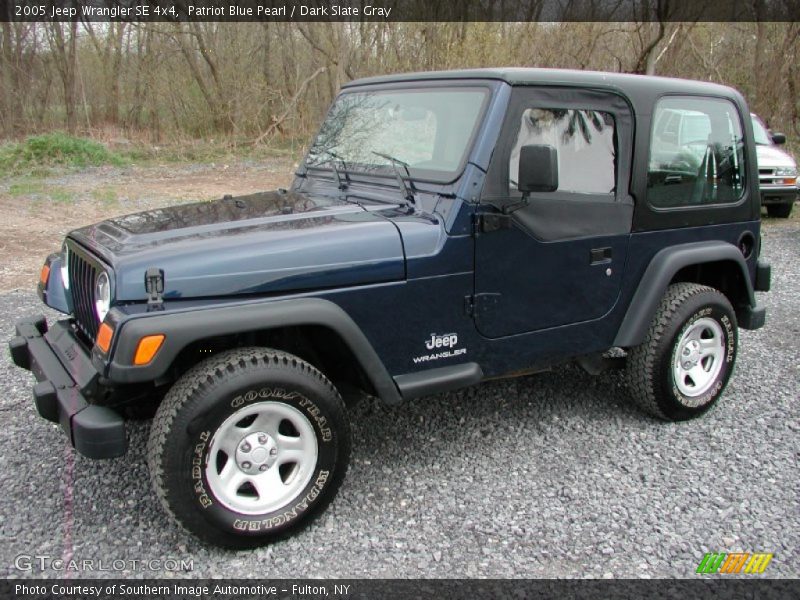 Patriot Blue Pearl / Dark Slate Gray 2005 Jeep Wrangler SE 4x4