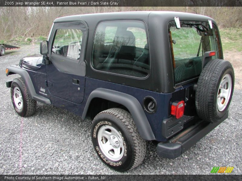 Patriot Blue Pearl / Dark Slate Gray 2005 Jeep Wrangler SE 4x4