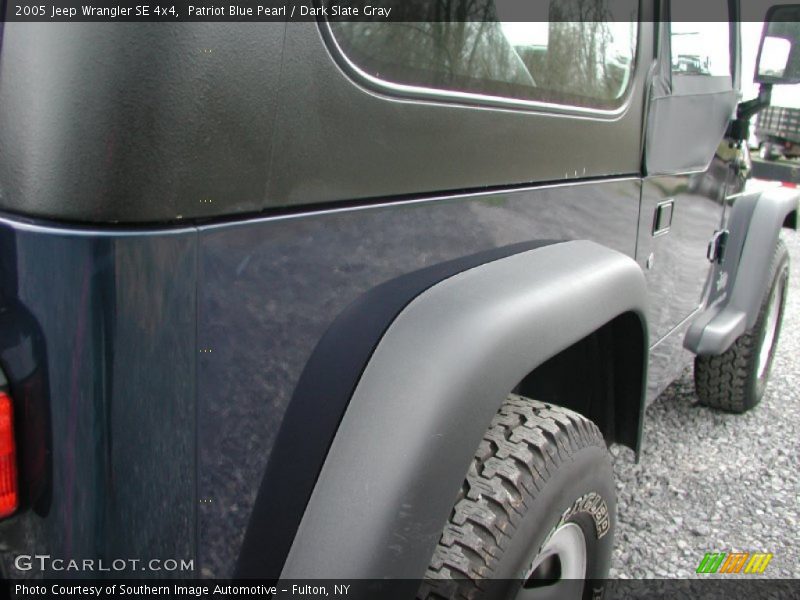 Patriot Blue Pearl / Dark Slate Gray 2005 Jeep Wrangler SE 4x4