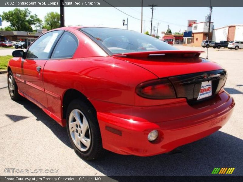 Bright Red / Graphite 2002 Pontiac Sunfire SE Coupe