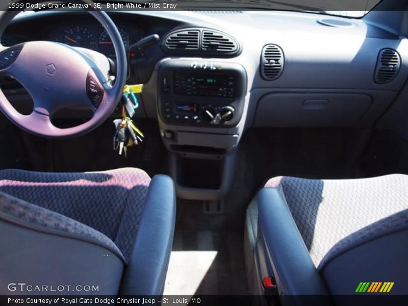 Bright White / Mist Gray 1999 Dodge Grand Caravan SE