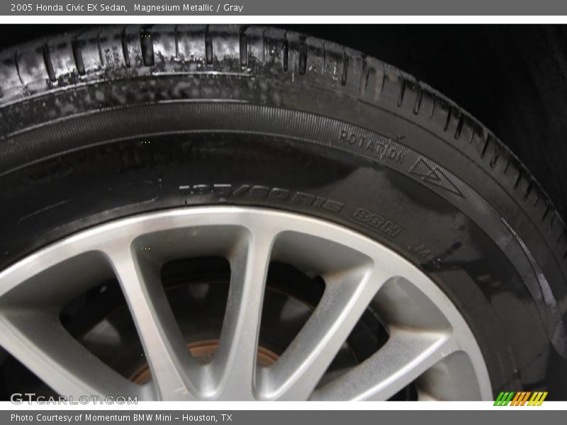 Magnesium Metallic / Gray 2005 Honda Civic EX Sedan