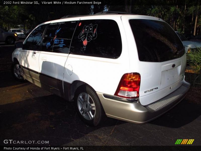 Vibrant White / Medium Parchment Beige 2002 Ford Windstar SEL
