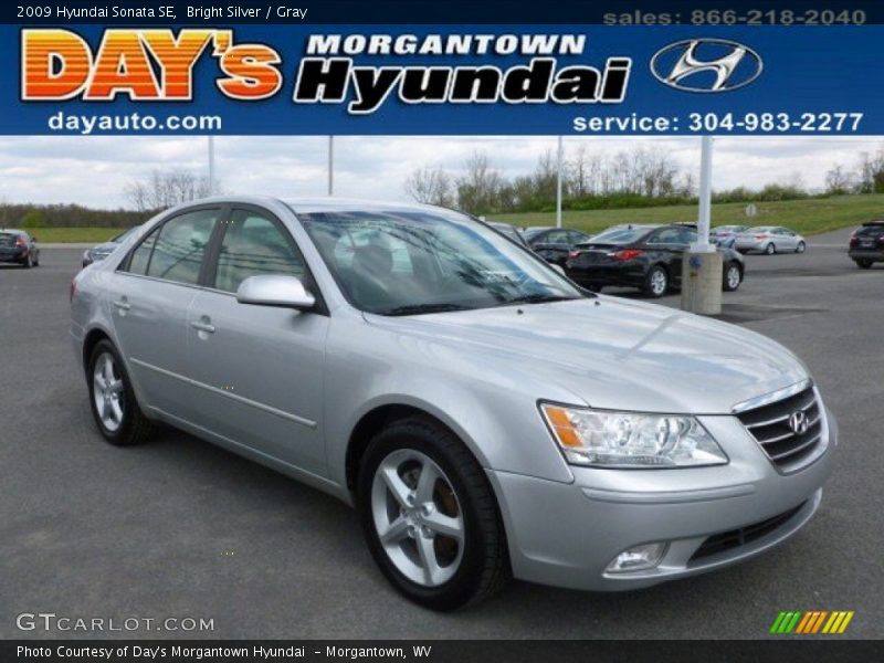 Bright Silver / Gray 2009 Hyundai Sonata SE