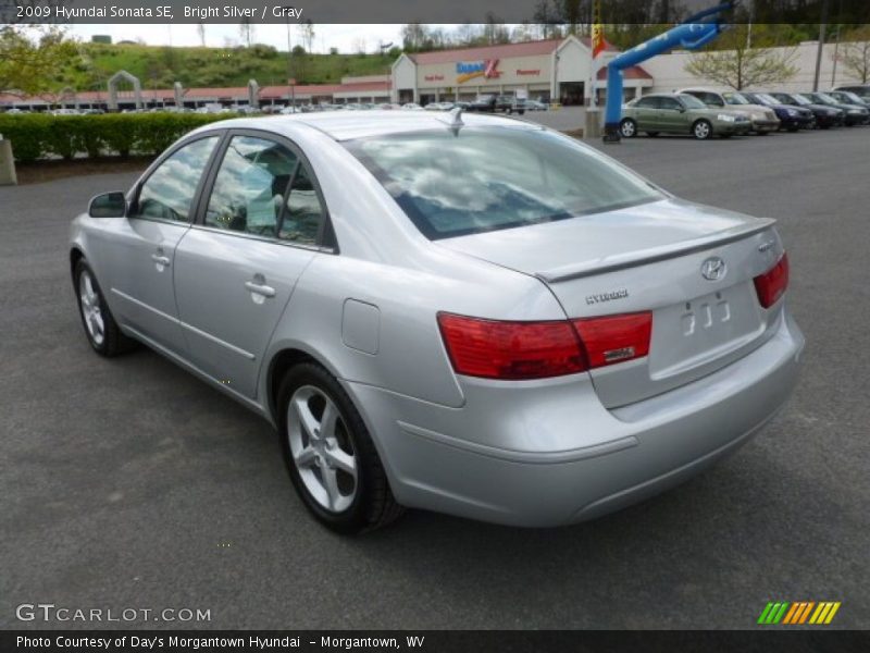 Bright Silver / Gray 2009 Hyundai Sonata SE