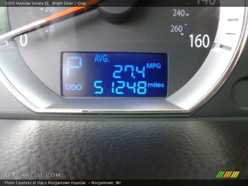 Bright Silver / Gray 2009 Hyundai Sonata SE
