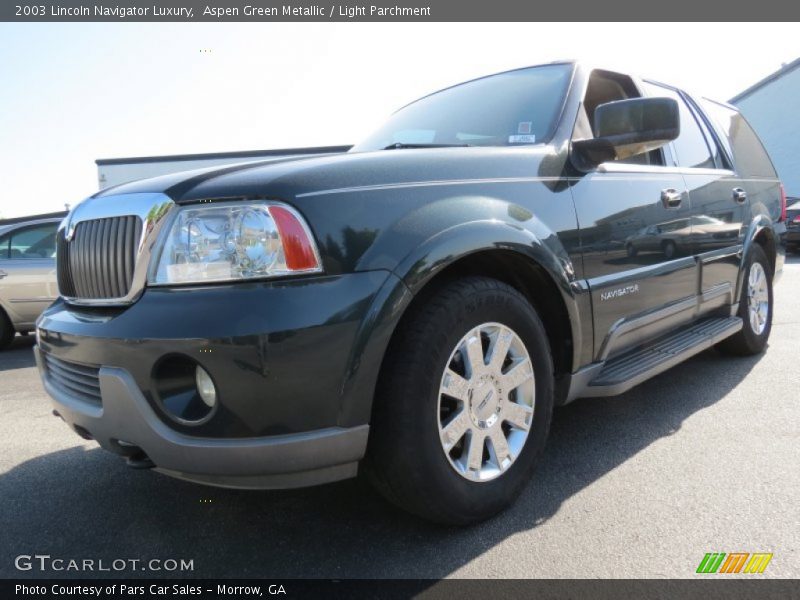 Aspen Green Metallic / Light Parchment 2003 Lincoln Navigator Luxury