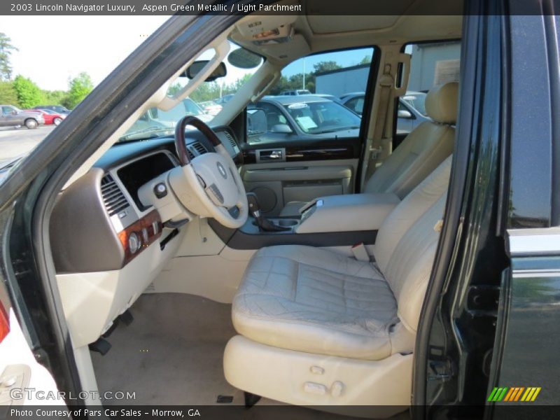 Aspen Green Metallic / Light Parchment 2003 Lincoln Navigator Luxury