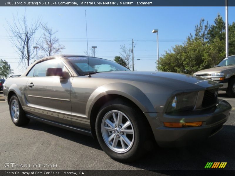Mineral Grey Metallic / Medium Parchment 2005 Ford Mustang V6 Deluxe Convertible