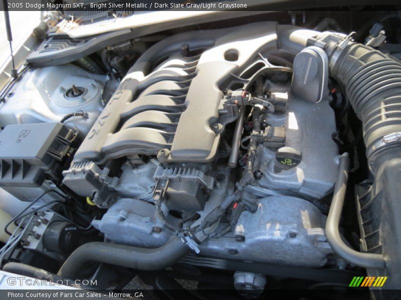 Bright Silver Metallic / Dark Slate Gray/Light Graystone 2005 Dodge Magnum SXT