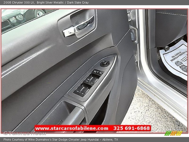 Bright Silver Metallic / Dark Slate Gray 2008 Chrysler 300 LX