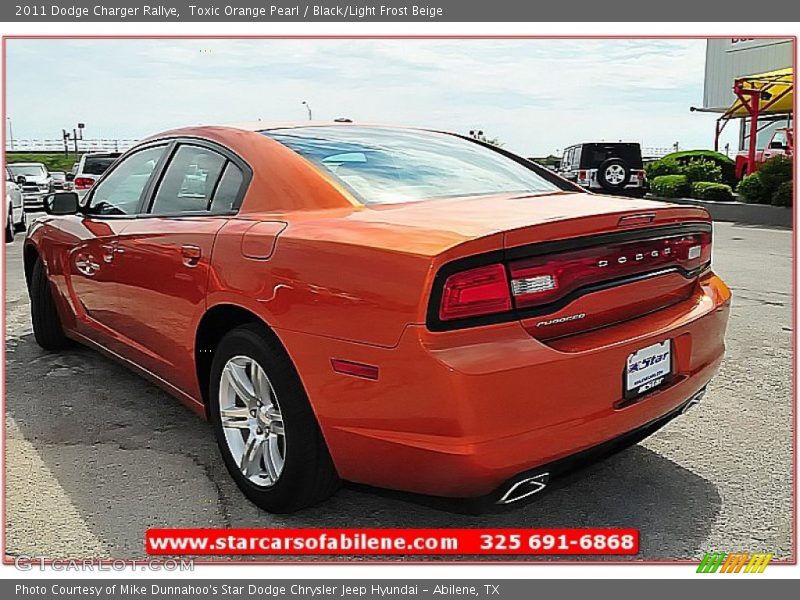 Toxic Orange Pearl / Black/Light Frost Beige 2011 Dodge Charger Rallye