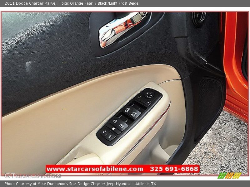 Toxic Orange Pearl / Black/Light Frost Beige 2011 Dodge Charger Rallye