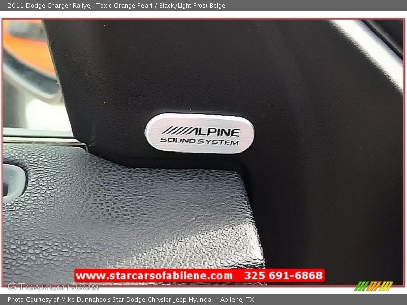 Toxic Orange Pearl / Black/Light Frost Beige 2011 Dodge Charger Rallye
