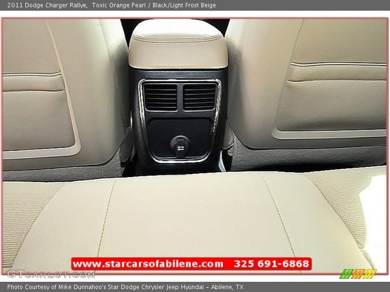 Toxic Orange Pearl / Black/Light Frost Beige 2011 Dodge Charger Rallye
