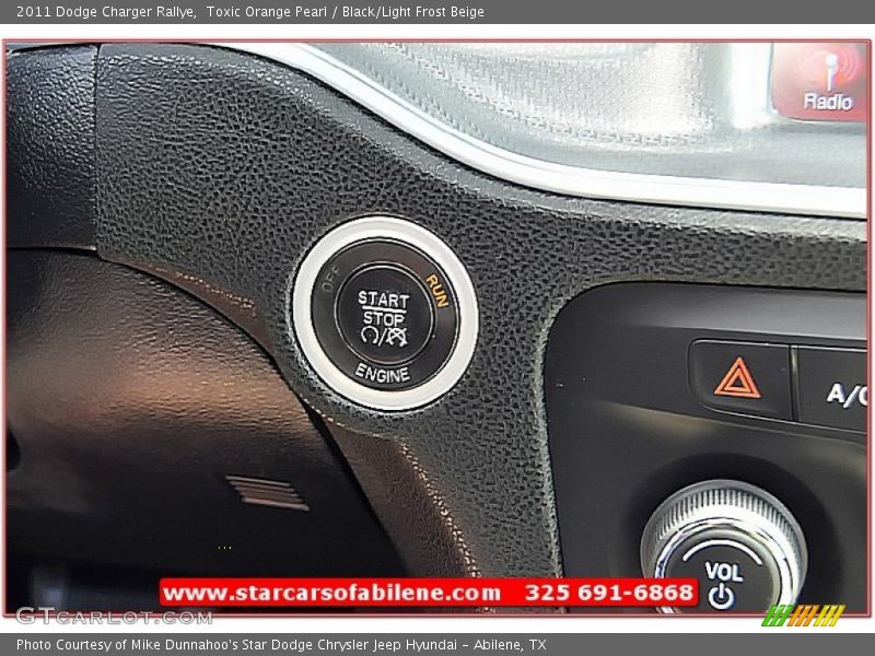 Toxic Orange Pearl / Black/Light Frost Beige 2011 Dodge Charger Rallye