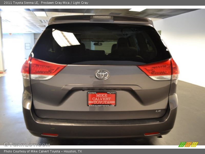 Predawn Gray Mica / Light Gray 2011 Toyota Sienna LE