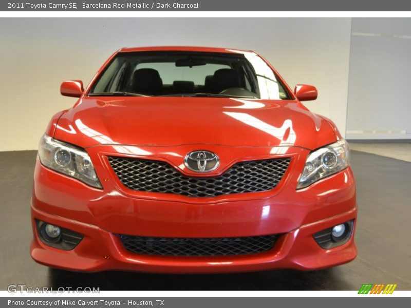 Barcelona Red Metallic / Dark Charcoal 2011 Toyota Camry SE