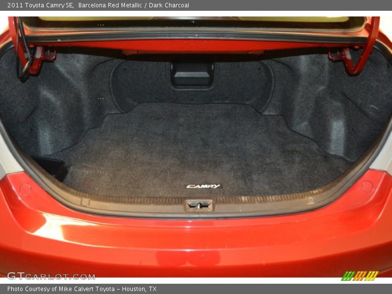 Barcelona Red Metallic / Dark Charcoal 2011 Toyota Camry SE