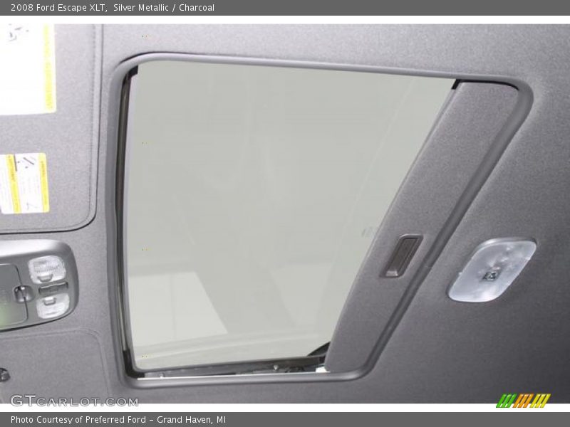 Silver Metallic / Charcoal 2008 Ford Escape XLT