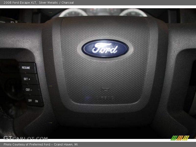 Silver Metallic / Charcoal 2008 Ford Escape XLT